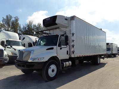 International 4300 26 ft Refrigerated Truck - 240HP, 6 Speed Automatic, Liftgate