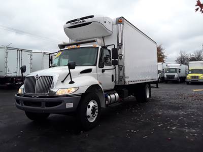 International 4300 20 ft Refrigerated Truck - 240HP, 6 Speed Automatic