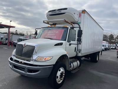 International 4300 24 ft Refrigerated Truck - 250HP, 7 Speed Automatic, Liftgate