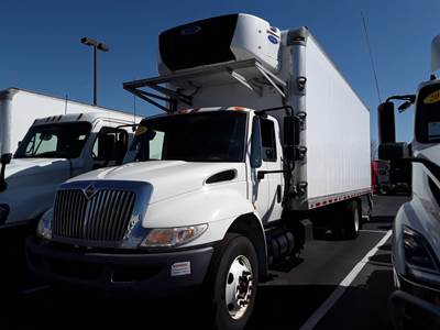 International 4300 26 ft Refrigerated Truck - 250HP, 6 Speed Automatic, Liftgate