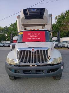International 4300 26 ft Refrigerated Truck - 240HP, 6 Speed Automatic, Liftgate