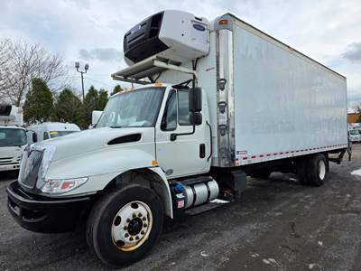 International 4300 26 ft Refrigerated Truck - 240HP, 6 Speed Automatic, Liftgate