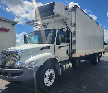 International 4300 26 ft Refrigerated Truck - 240HP, 6 Speed Automatic, Liftgate