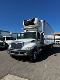 International 4300 26 ft Refrigerated Truck - 240HP, 6 Speed Automatic, Liftgate