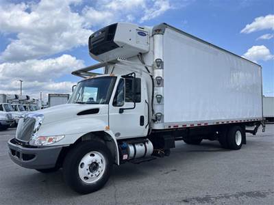International 4300 26 ft Refrigerated Truck - 240HP, 6 Speed Automatic, Liftgate