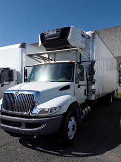 International 4300 26 ft Refrigerated Truck - 240HP, 6 Speed Automatic, Liftgate