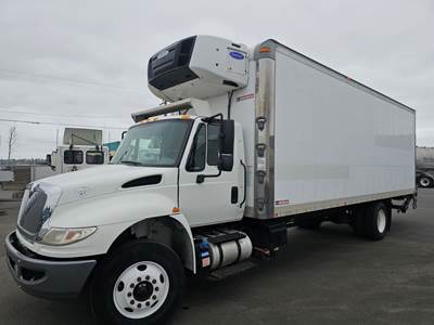International 4300 26 ft Refrigerated Truck - 240HP, 9 Speed Automatic, Liftgate