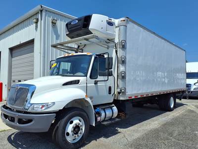 International 4300 26 ft Refrigerated Truck - 240HP, 6 Speed Automatic, Liftgate