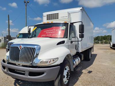 International 4300 18 ft Refrigerated Truck - 240HP, 6 Speed Automatic, Liftgate
