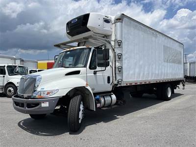 International 4300 26 ft Refrigerated Truck - 240HP, 6 Speed Automatic, Liftgate