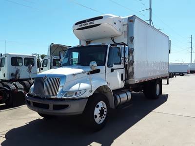 International 4300 18 ft Refrigerated Truck - 250HP, 6 Speed Automatic
