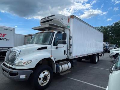 International 4300 26 ft Refrigerated Truck - 250HP, 7 Speed Automatic, Liftgate