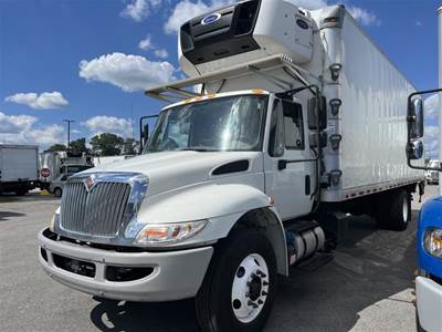 International 4300 26 ft Refrigerated Truck - 240HP, 6 Speed Automatic, Liftgate