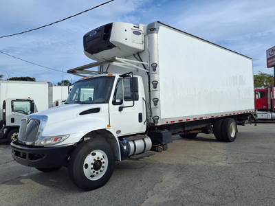 International 4300 26 ft Refrigerated Truck - 240HP, 6 Speed Automatic, Liftgate