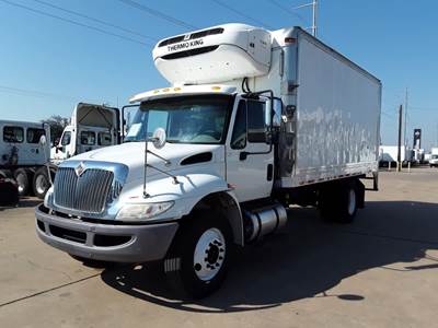 International 4300 18 ft Refrigerated Truck - 325HP, 6 Speed Automatic