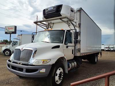 International 4300 26 ft Refrigerated Truck - 240HP, 6 Speed Automatic, Liftgate