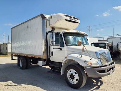 International 4300 18 ft Refrigerated Truck - 250HP, 6 Speed Automatic