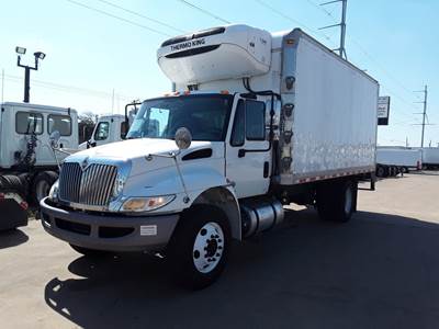 International 4300 18 ft Refrigerated Truck - 250HP, 6 Speed Automatic