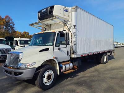 International 4300 26 ft Refrigerated Truck - 240HP, 6 Speed Automatic, Liftgate