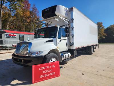 International 4300 26 ft Refrigerated Truck - 240HP, 6 Speed Automatic, Liftgate