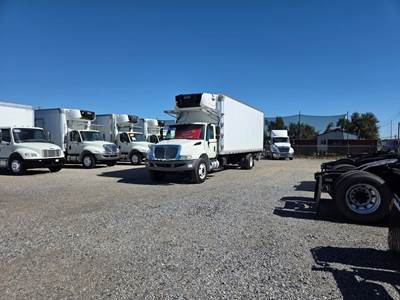 International 4300 26 ft Refrigerated Truck - 250HP, 6 Speed Automatic, Liftgate