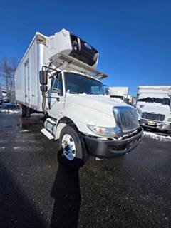 International 4300 26 ft Refrigerated Truck - 250HP, 6 Speed Automatic, Liftgate