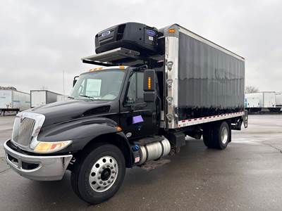 International 4300 18 ft Refrigerated Truck - 240HP, 6 Speed Automatic, Liftgate