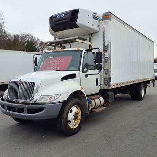 International 4300 26 ft Refrigerated Truck - 240HP, 6 Speed Automatic, Liftgate
