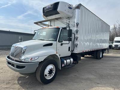 International 4300 26 ft Refrigerated Truck - 250HP, 6 Speed Automatic, Liftgate