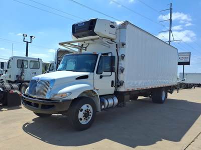 International 4300 26 ft Refrigerated Truck - 250HP, 6 Speed Automatic, Liftgate