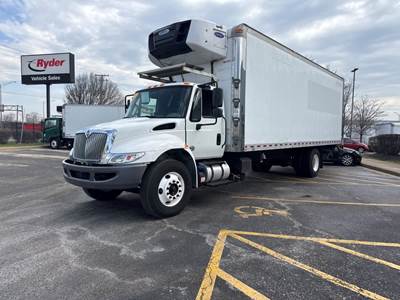 International 4300 26 ft Refrigerated Truck - 240HP, 6 Speed Automatic, Liftgate