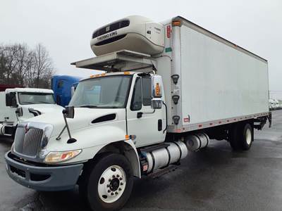 International 4300 26 ft Refrigerated Truck - 260HP, 6 Speed Automatic, Liftgate