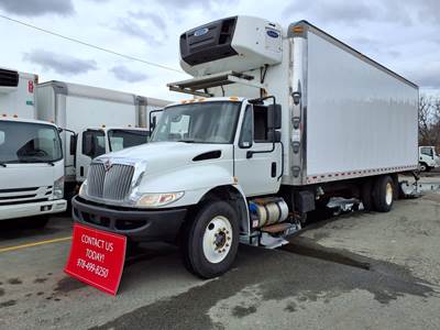 International 4300 26 ft Refrigerated Truck - 250HP, 6 Speed Automatic, Liftgate