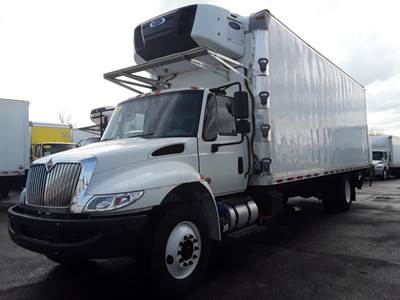 International 4300 26 ft Refrigerated Truck - 240HP, 6 Speed Automatic, Liftgate