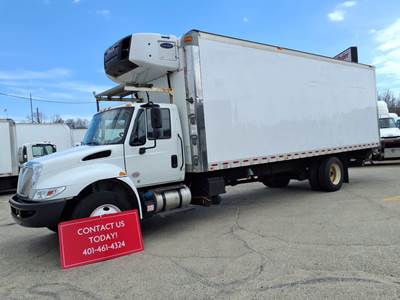 International 4300 26 ft Refrigerated Truck - 240HP, 6 Speed Automatic, Liftgate