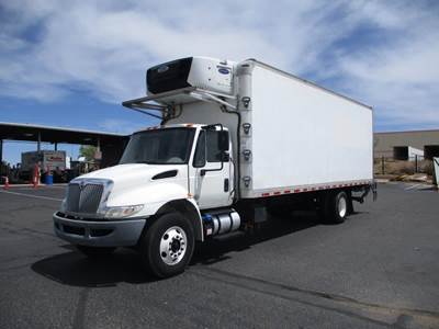 International 4300 26 ft Refrigerated Truck - 250HP, 6 Speed Automatic, Liftgate