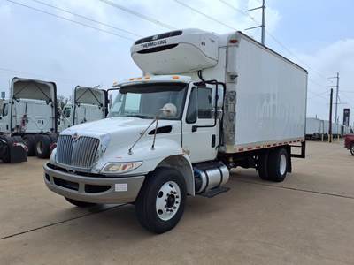 International 4300 18 ft Refrigerated Truck - 250HP, 6 Speed Automatic