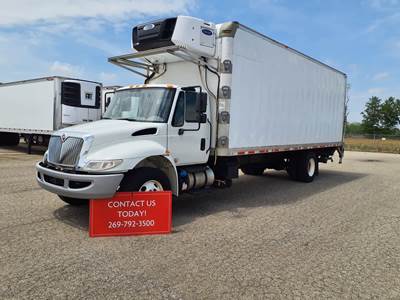 International 4300 26 ft Refrigerated Truck - 240HP, 6 Speed Automatic, Liftgate