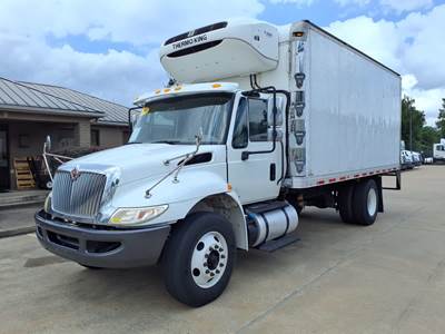 International 4300 18 ft Refrigerated Truck - 250HP, 6 Speed Automatic