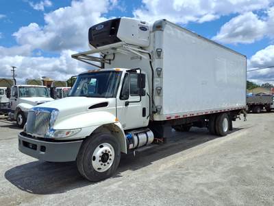 International 4300 26 ft Refrigerated Truck - 240HP, 6 Speed Automatic, Liftgate