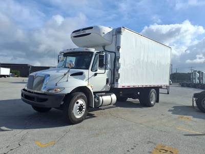 International 4300 18 ft Refrigerated Truck - 250HP, 6 Speed Automatic