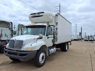 International 4300 18 ft Refrigerated Truck - 250HP, 6 Speed Automatic
