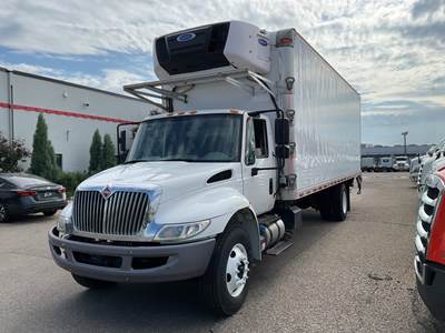 International 4300 26 ft Refrigerated Truck - 250HP, 6 Speed Automatic, Liftgate
