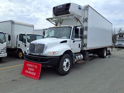 International 4300 26 ft Refrigerated Truck - 250HP, 6 Speed Automatic, Liftgate