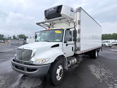 International 4300 26 ft Refrigerated Truck - 250HP, 6 Speed Automatic, Liftgate
