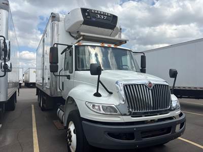 International 4400 24 ft Refrigerated Truck - 270HP, 6 Speed Automatic