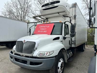 International MV607 26 ft Refrigerated Truck - 240HP, 6 Speed Automatic, Liftgate