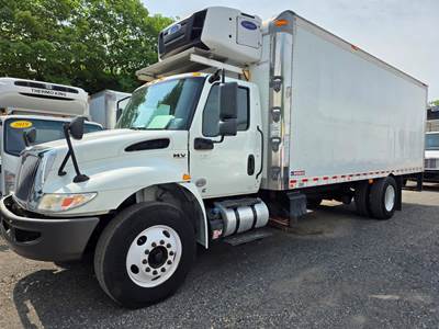 International MV607 22 ft Refrigerated Truck - 240HP, 6 Speed Automatic