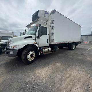 International MV607 24 ft Refrigerated Truck - 280HP, 6 Speed Automatic, Liftgate