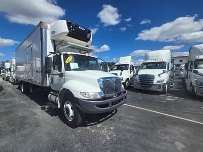 International MV607 26 ft Refrigerated Truck - 240HP, 6 Speed Automatic, Liftgate